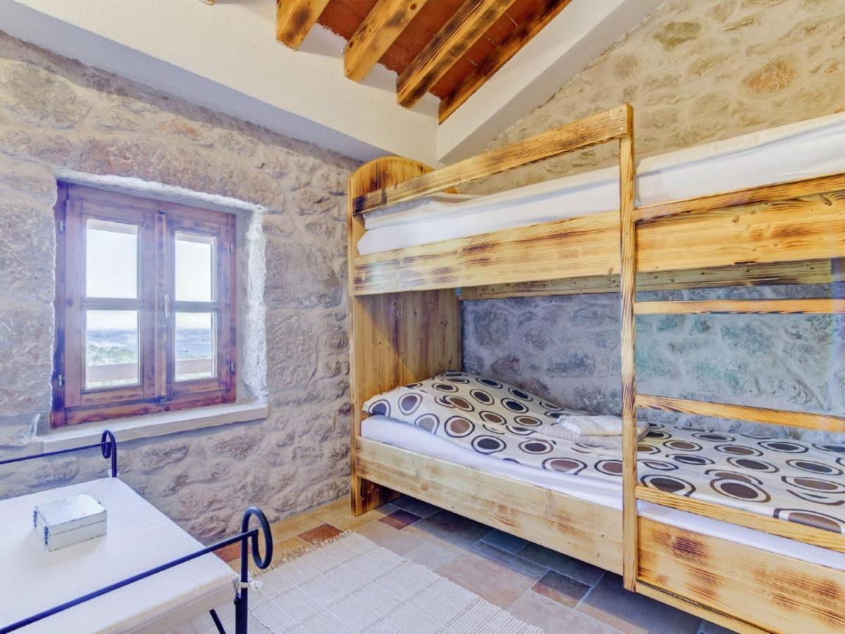 Lovely Holiday Home In Starigrad Exterior photo